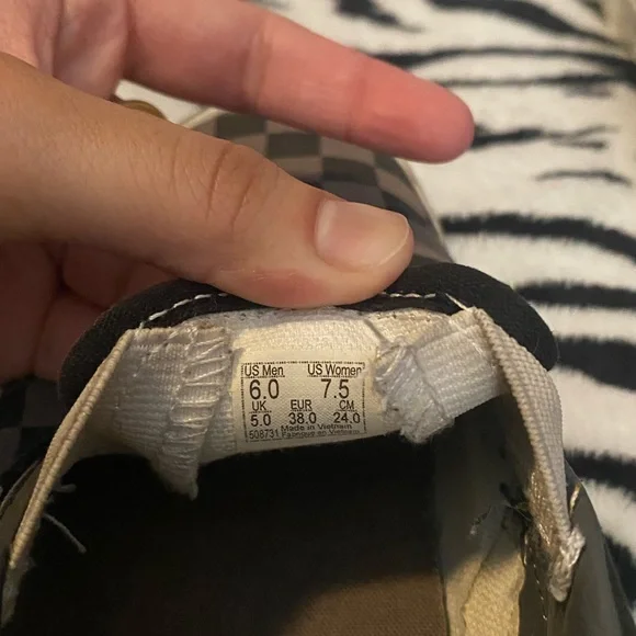 Vans Black and Grey Slip-On Shoes - Picture 3 of 3